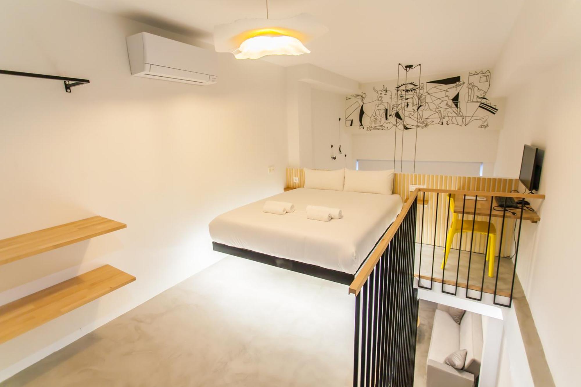 Appartamento Guernica Luxury Duplex - Location, Light, And Art Madrid Esterno foto