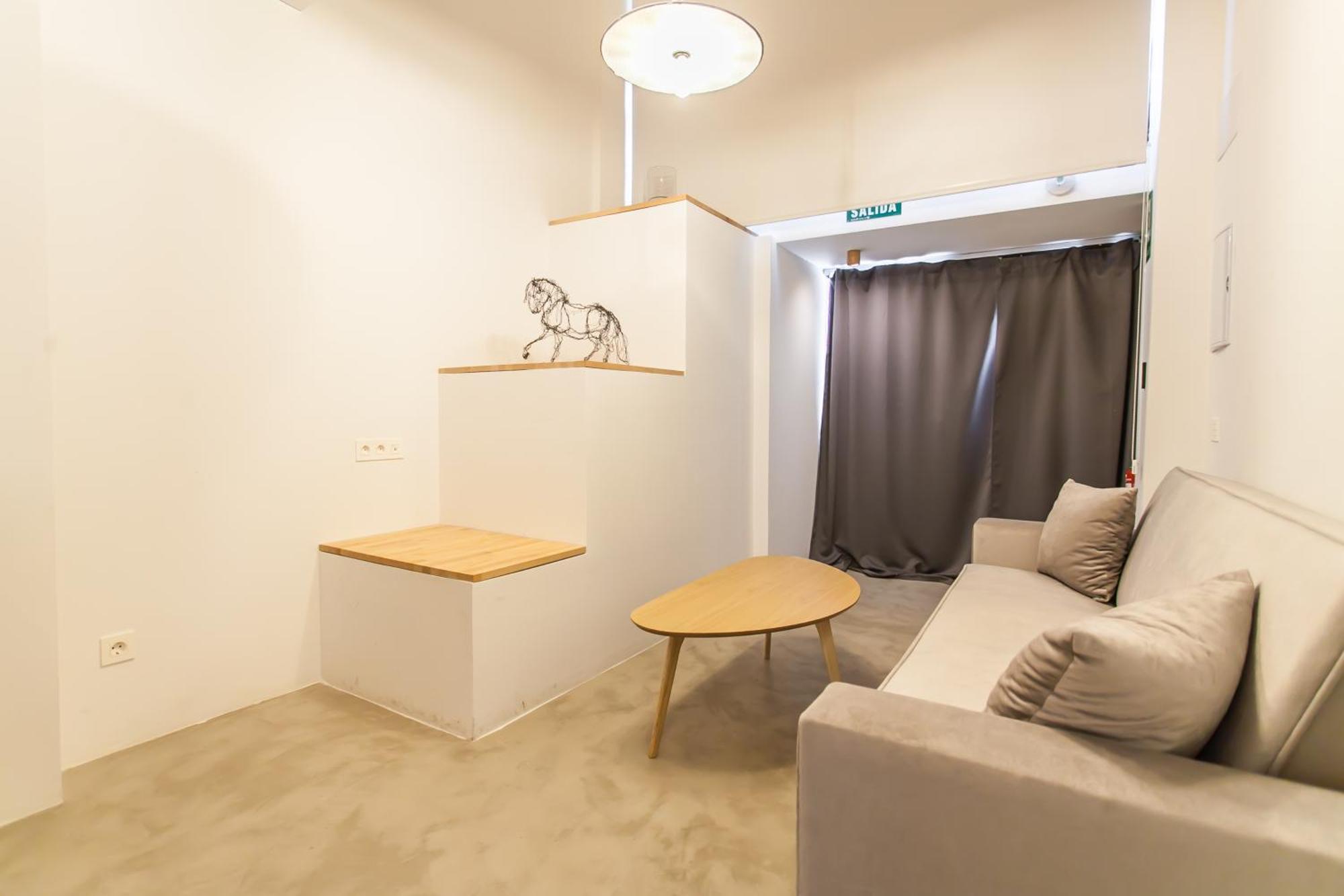 Appartamento Guernica Luxury Duplex - Location, Light, And Art Madrid Esterno foto