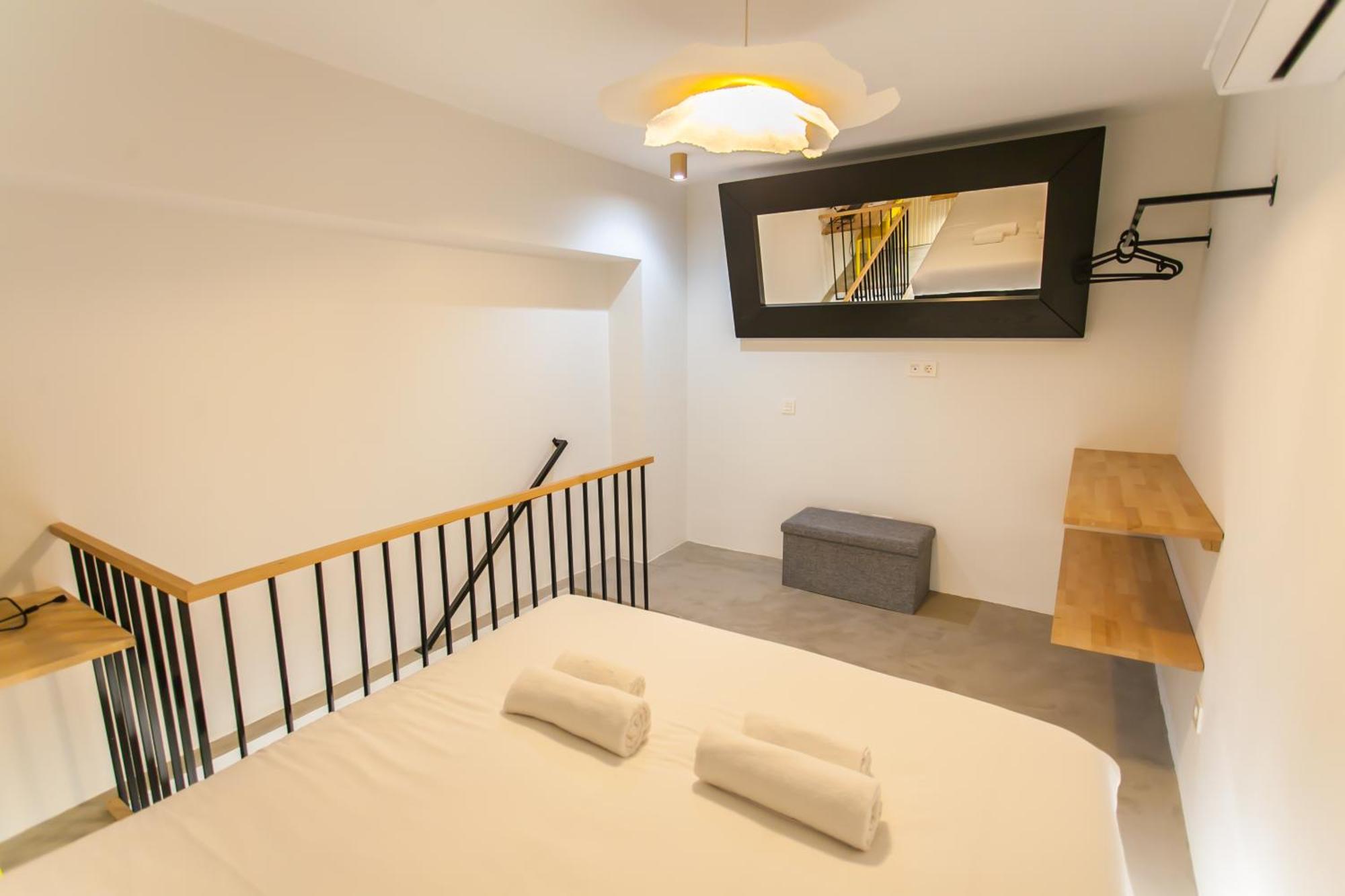 Appartamento Guernica Luxury Duplex - Location, Light, And Art Madrid Esterno foto