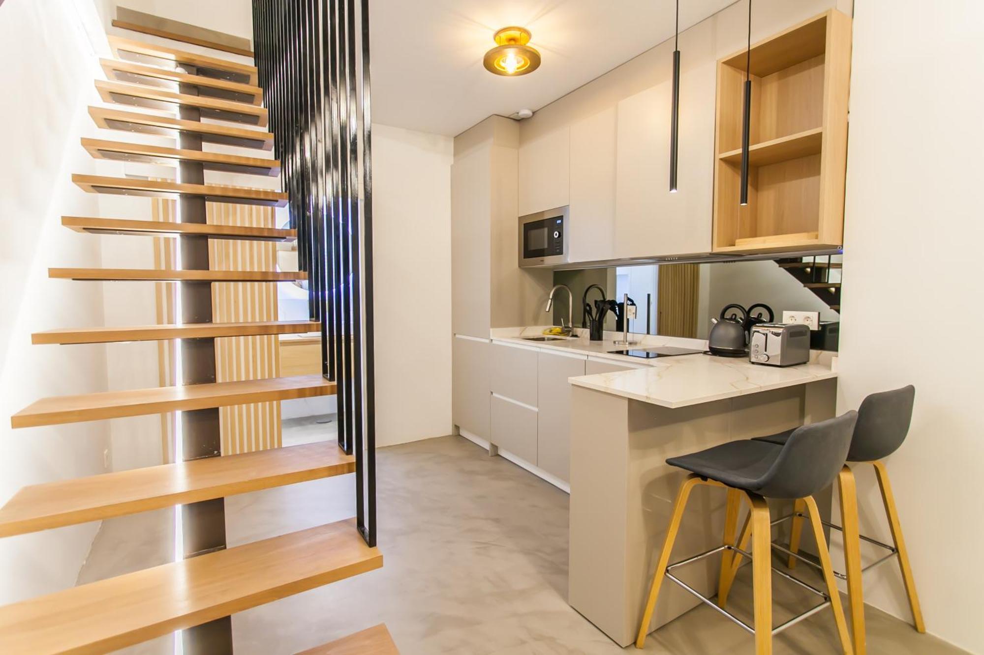 Appartamento Guernica Luxury Duplex - Location, Light, And Art Madrid Esterno foto
